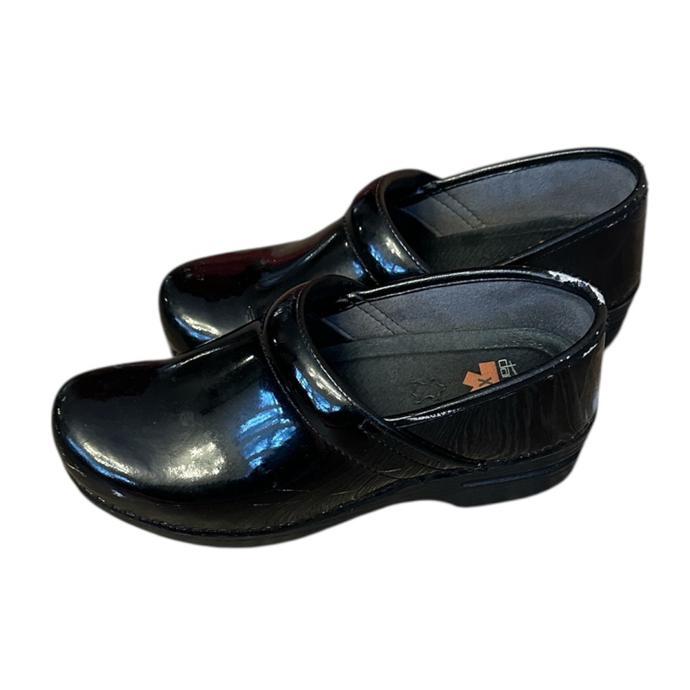 Dansko Black Patent Leather Clogs XP Professional Sz 39 women’s 8.5 Workwear